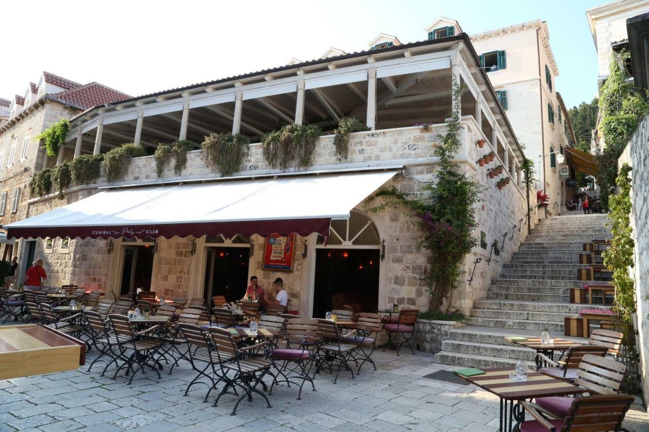 Apartments Sunset Hvar Town Exterior photo